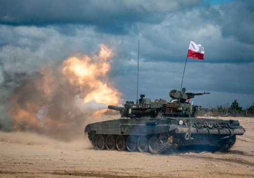 NATO bliżej polskich baz paliw. Kluczowy projekt wchodzi w nowy etap