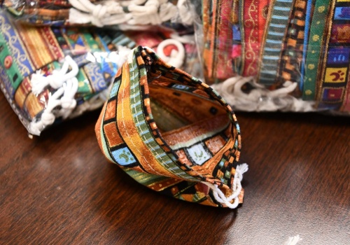 Sakiewka Misyjna: materialne wsparcie dla Madagaskaru