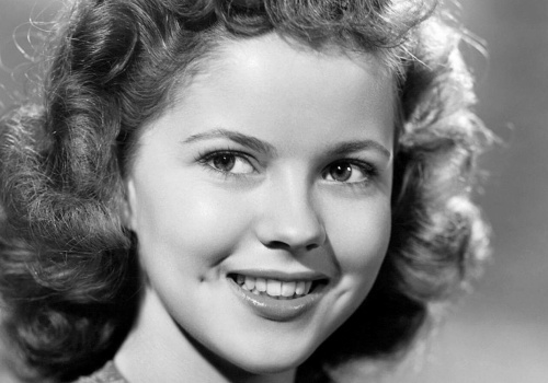 Polecił, by usiadła na 