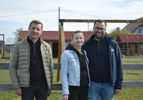 Zrezygnowali ze świń, postawili na alpaki. Teraz szykują labirynt w kukurydzy