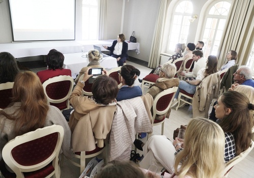 Dermatolodzy z całej Polski na sympozjum w Kielcach