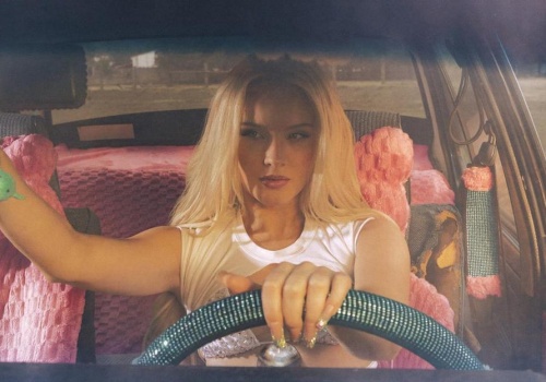 Tyla i Zara Larsson razem w utworze „She Did It Again”