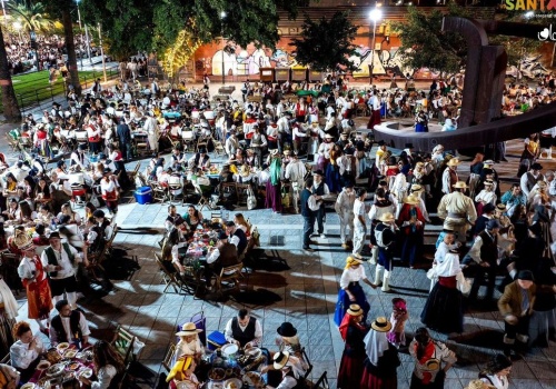 Bal Magów w Santa Cruz: 720 stolików wyprzedanych w 20 minut