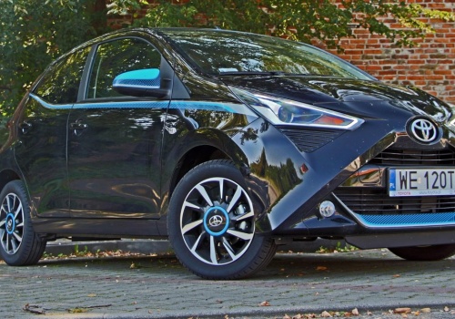 Używana Toyota Aygo. Dlaczego ten maluch trzyma cenę?