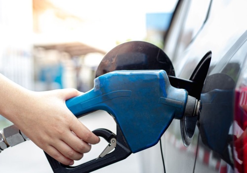 Tańsze paliwo trafi na stacje benzynowe. Nie każdy kierowca będzie mógł je tankować