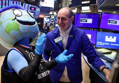 Wall Street robi krok wstecz. Nadal nie wiadomo, kto kontroluje Cieśninę Ormuz