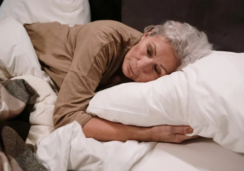 Drzemki a ryzyko zgonu u seniorów. Naukowcy ujawnili nowe badania