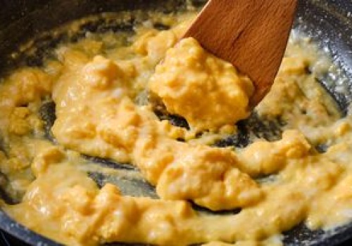 Dodaj to do jajecznicy, a będziesz syty aż do obiadu. Zapomnisz o podjadaniu