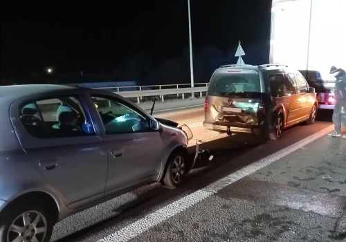 Nocny wypadek na DK19 w Rzeczycy. Zderzyły się trzy pojazdy, jedna osoba została poszkodowana