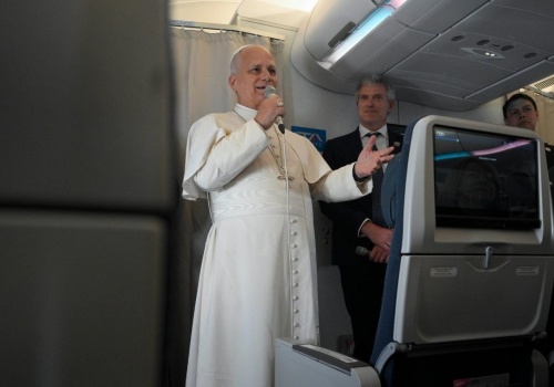 Papież zapytany o reżim w Iranie:  Niewinni nie mogą giną