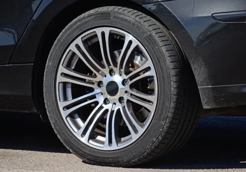 Jak czytać rozmiar opon? Sprawdź, aby nie popełnić błędu przy zakupie