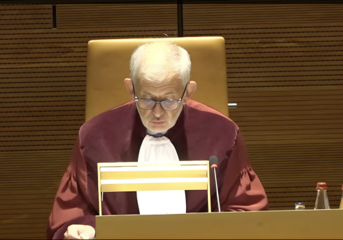 Historyczny wyrok TSUE: Koniec odsetek od kosztów kredytu to dopiero początek. Darmowe kredyty zaleją rynek?