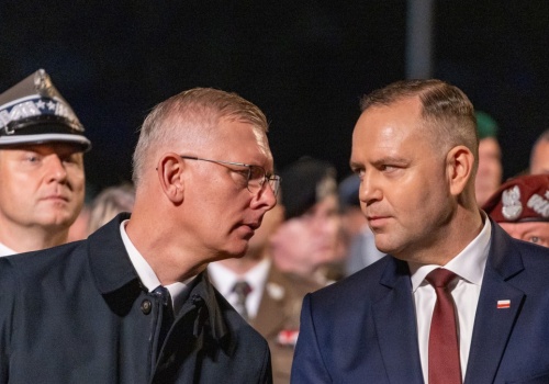 Na wizerunku i prezydenturze Karola Nawrockiego pojawiają wyraźne rysy