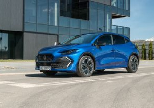 Test: Renault Clio z silnikiem 1,8 l – dalej wącha paliwo