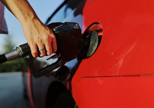 Gigant znów podniósł hurtowe ceny paliw. Kolejna podwyżka dzień po dniu