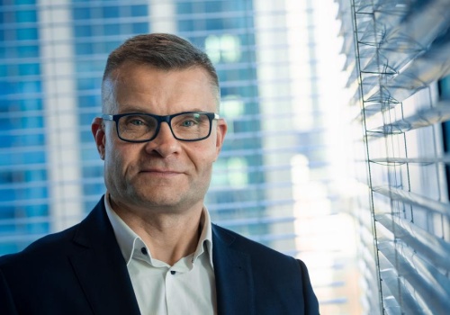 ECB proponuje 0,80 zł dywidendy na akcję