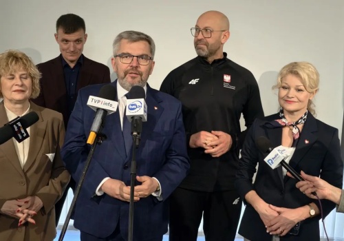 Minister sportu o hali przy Kusocińskiego i wpadeczka na konferencji