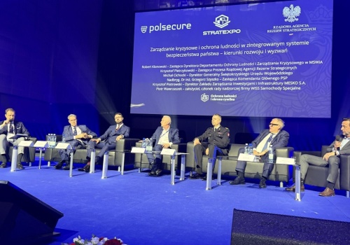 „Wszyscy musimy grać do jednej bramki”. Jak zbudować sprawny system zarządzania kryzysowego