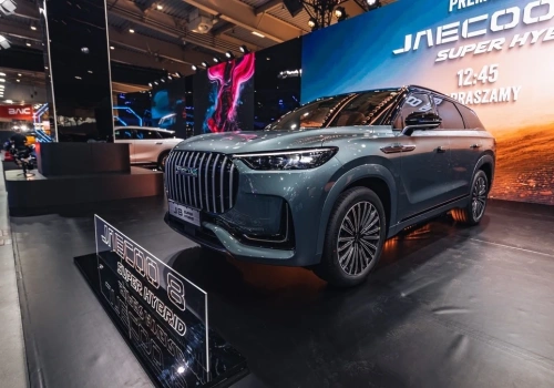 Jaecoo 8 z polskimi cenami. 219 900 zł za wszystko, ale fantazje zostaw w domu