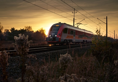 Na majówkę z POLREGIO. Bilety w promocyjnych cenach i dodatkowe połączenia