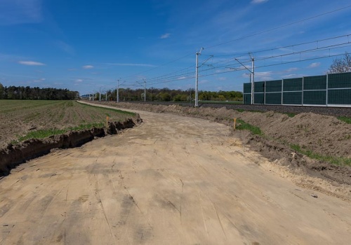 Budują ścieżkę pieszo-rowerową z Gonic do Wólki