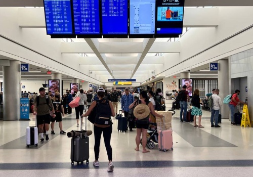 Chcieli lecieć do Krakowa, wylądowali w Rumunii. Włosi pomylili miasta