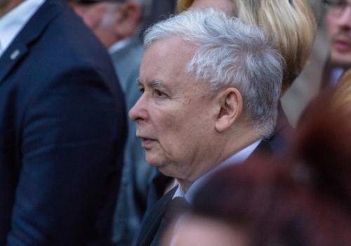 Powraca głośna sprawa „Dwóch Wież”. Kaczyński wezwany do prokuratury