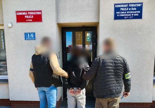 Narkotyki w mieszkaniu. Funkcjonariusze z Koła zatrzymali 17-latka