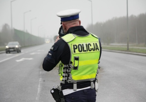 162 km/h w terenie zabudowanym! Recydywista za kierownicą zapłacił słono i stracił prawo jazdy