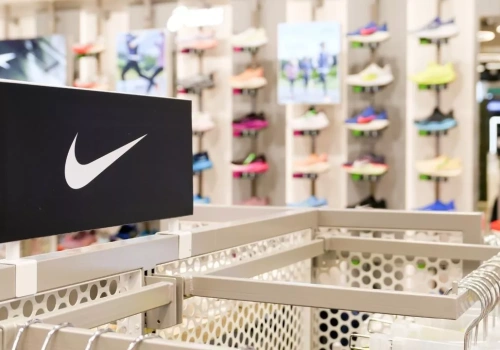 Nike ogłasza kolejną falę zwolnień. W tle strategia naprawcza “Win Now”