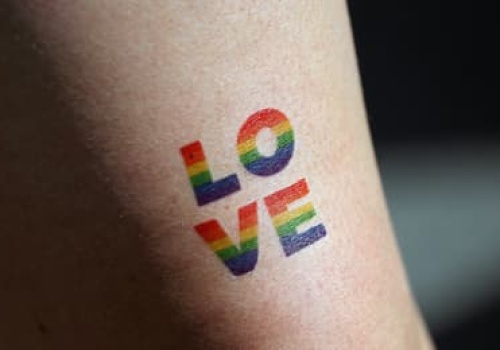 Pracujesz przez cały miesiąc, ale wypłatę musisz wywalczyć w sądzie. „To dziś sytuacja par LGBT”