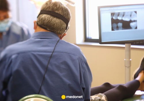 Leczenie zębów skończyło się dramatem. Dostała 45,7 tys. zł odszkodowania