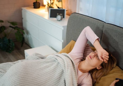 Według psychologów ten kolor w sypialni niszczy sen. Prawie każdy ma go na ścianach