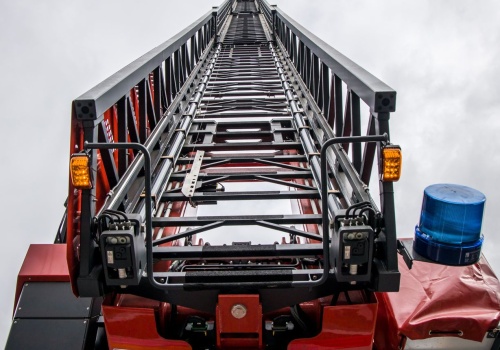 Tragedia w Kąkolówce. 79‑latek wpadł do studni, mimo akcji ratunkowej zmarł