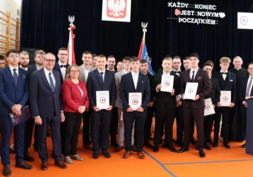 Centrum Kształcenia Zawodowego pożegnało uczniów technikum