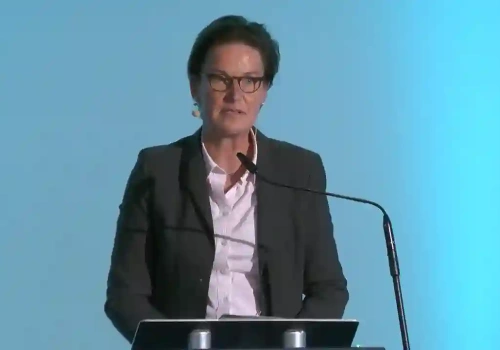 Europa ostrzega przed nowym modelem AI, który kradnie pieniądze z giełdy