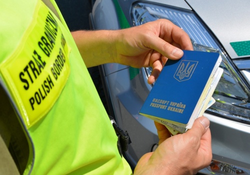 Skuteczna deportacja – kolejni cudzoziemcy opuszczają Polskę