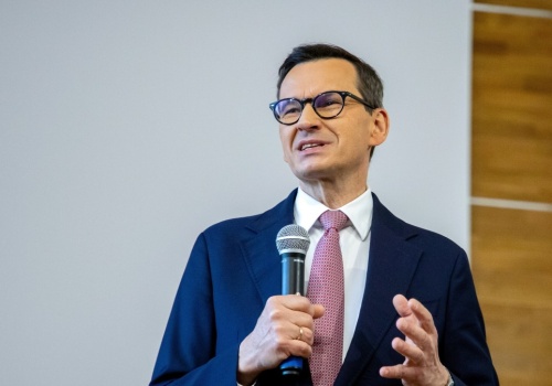 Na ile liczyć mogłaby potencjalna partia Morawieckiego? Niecodzienny sondaż