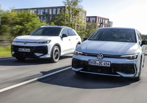 Volkswageny dostały prąd. Golf i T-Roc w pełnej hybrydzie