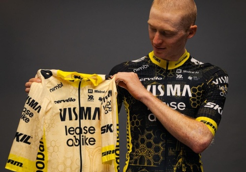 Fani zdecydowali. Team Visma | Lease a Bike zaprezentował stroje na Tour de France 2026
