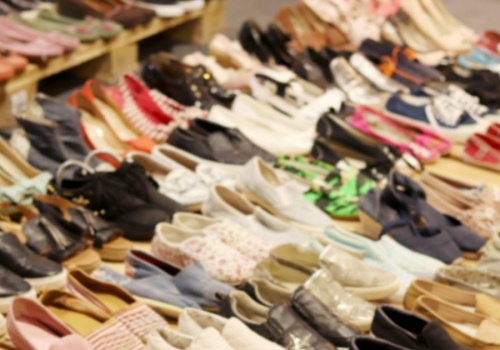 Buty sprzed dwóch dekad znowu modne. Już nie kojarzą się z babcią