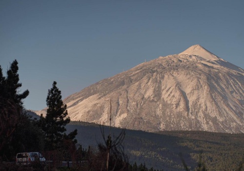 Aktywność sejsmiczna na Teneryfie: IGN odnotował serię 48 wstrząsów w rejonie Teide