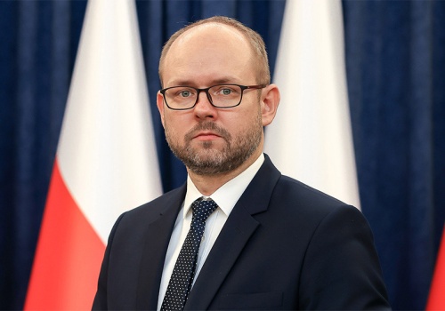 Przydacz: Ministrem jest kretyn