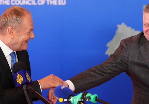 Zaskakujące zachowanie Donalda Tuska na Cyprze. Nagranie staje się hitem na Słowacji