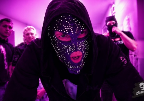 Szpaku z koncertem u Łatwoganga: zwrotka do dissu na raka i 235 tys. osób przed ekranem