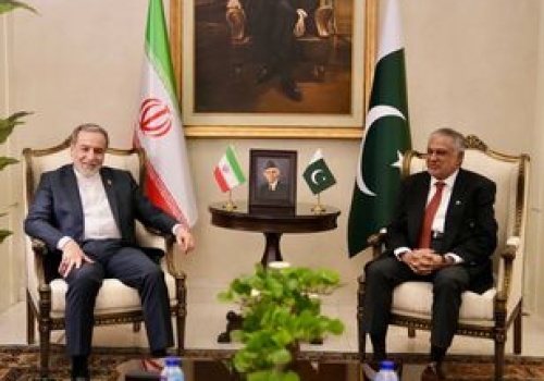 Szef MSZ Iranu jest w Pakistanie. 