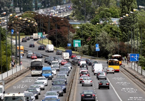 Dziwne przepisy drogowe, których nikt nie zna i nie egzekwuje. Znasz je?