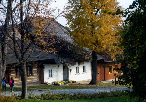 Ani Zakopane, ani Karpacz. Wieś pod Krakowem robi wrażenie. Majówkowy hit 2026