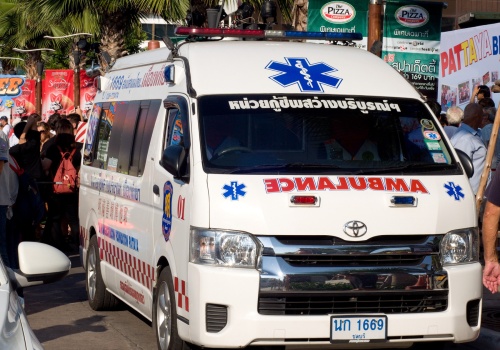 Tragedia w tajskim kurorcie. Turysta zignorował ostrzeżenia i wszedł do wody