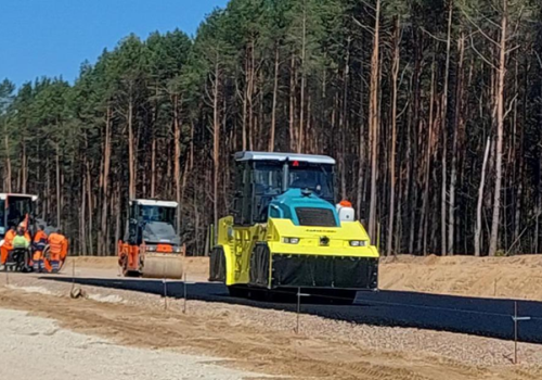 Półmetek na budowie S74 od Mniowa do Kielc